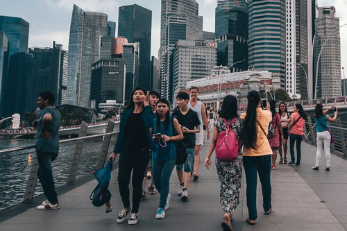 A crowd in sunny Singapore.