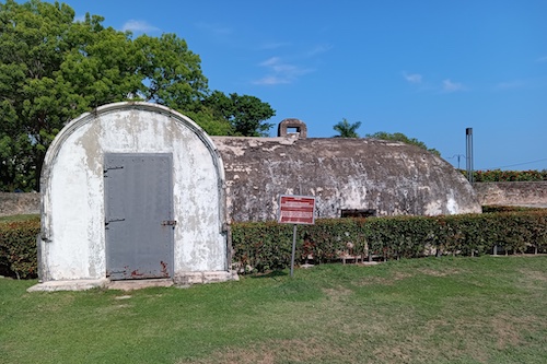 Gunpowder chamber.